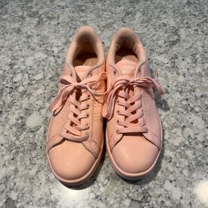 Adidas Gently Worn Women’s Sz 8